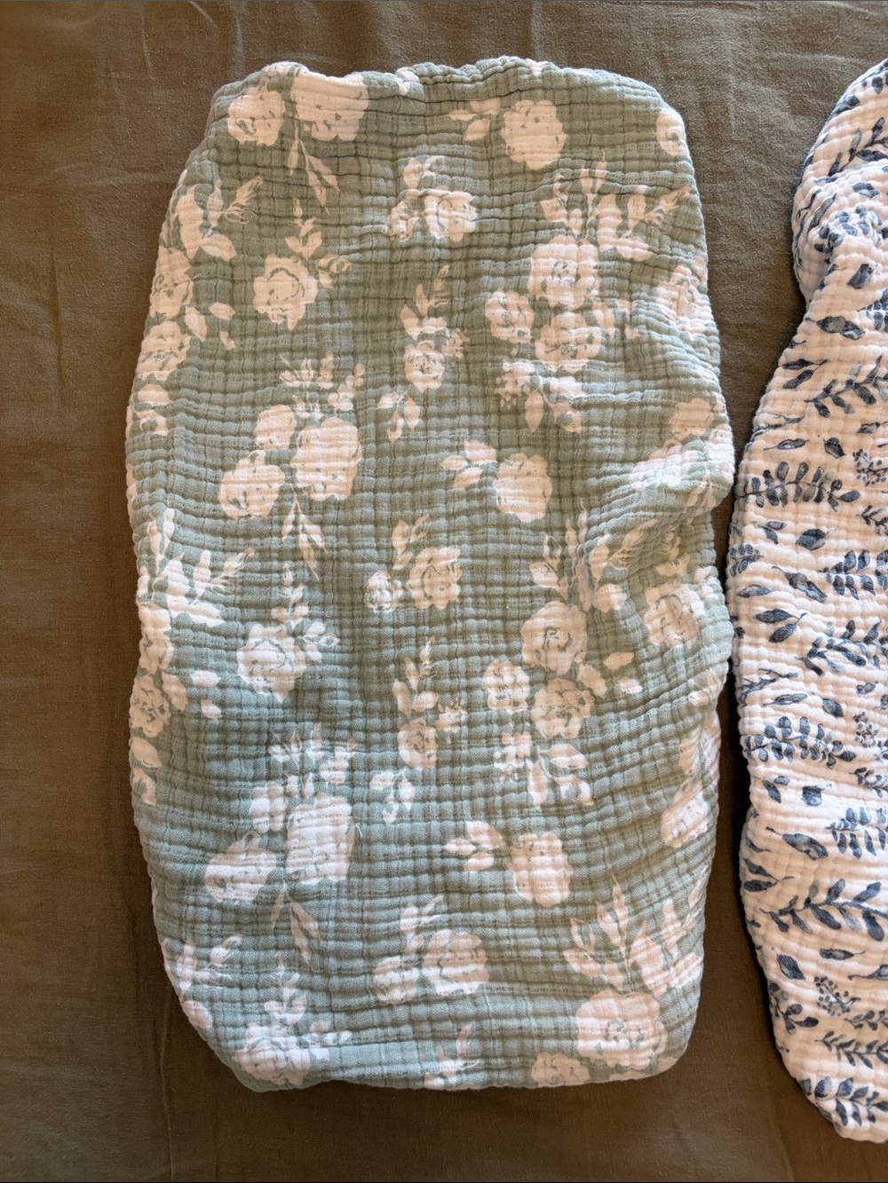 Muslin changing pad covers bundle - Picture 2 of 9